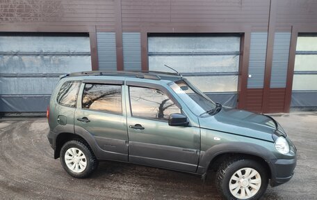 Chevrolet Niva I рестайлинг, 2012 год, 420 000 рублей, 1 фотография