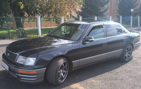 Toyota Celsior III, 1996 год, 960 000 рублей, 4 фотография