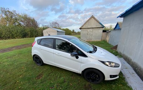 Ford Fiesta, 2017 год, 1 050 000 рублей, 5 фотография