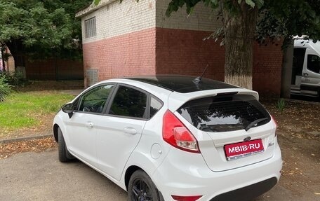 Ford Fiesta, 2017 год, 1 050 000 рублей, 2 фотография