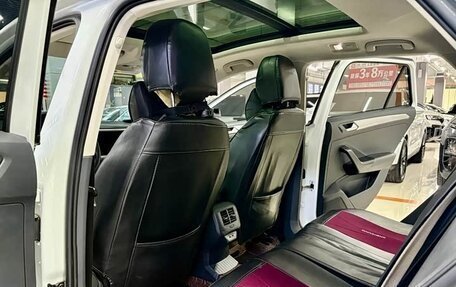 Volkswagen T-Roc I, 2022 год, 1 920 000 рублей, 10 фотография