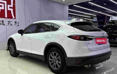 Mazda CX-4, 2021 год, 1 880 444 рублей, 4 фотография