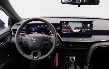 Toyota Camry, 2025 год, 4 700 000 рублей, 15 фотография