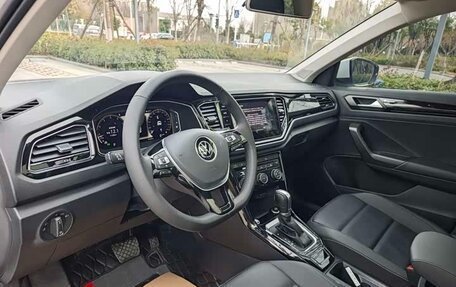 Volkswagen T-Roc I, 2022 год, 2 140 000 рублей, 7 фотография