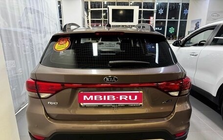 KIA Rio IV, 2018 год, 1 370 000 рублей, 5 фотография