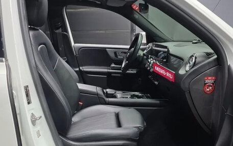 Mercedes-Benz GLB, 2022 год, 2 909 900 рублей, 18 фотография