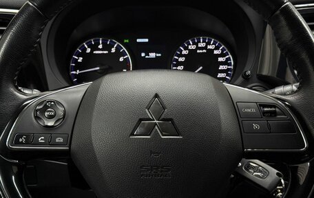 Mitsubishi Outlander III рестайлинг 3, 2021 год, 2 149 000 рублей, 11 фотография