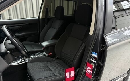 Mitsubishi Outlander III рестайлинг 3, 2021 год, 2 149 000 рублей, 8 фотография