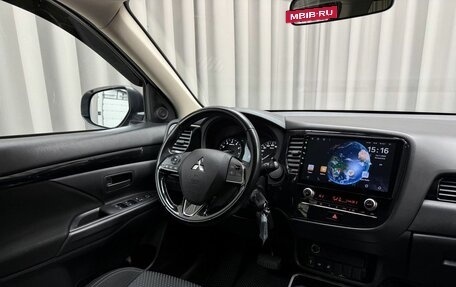 Mitsubishi Outlander III рестайлинг 3, 2021 год, 2 149 000 рублей, 7 фотография