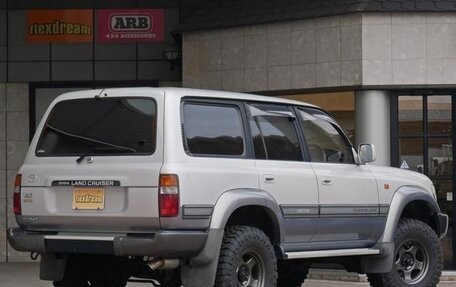 Toyota Land Cruiser 80 рестайлинг, 1996 год, 1 779 000 рублей, 3 фотография