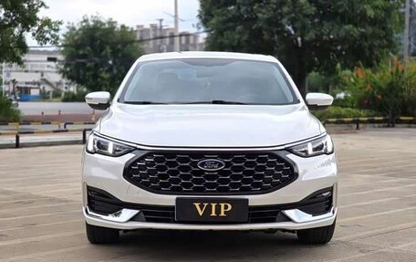 Ford Escort, 2021 год, 1 180 000 рублей, 2 фотография