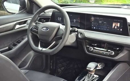 Ford Escort, 2021 год, 1 180 000 рублей, 6 фотография