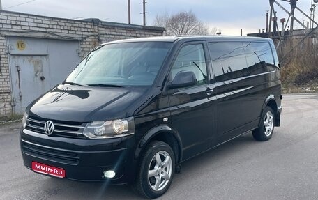 Volkswagen Transporter T5 рестайлинг, 2014 год, 2 100 000 рублей, 1 фотография