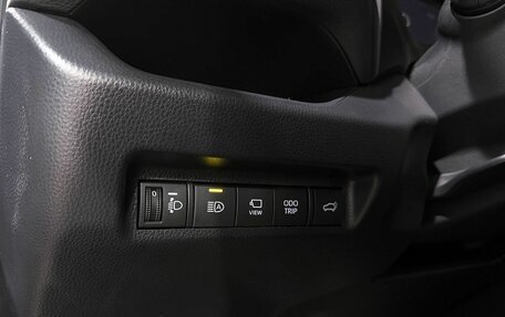 Toyota RAV4, 2025 год, 4 399 000 рублей, 20 фотография