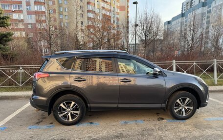 Toyota RAV4, 2016 год, 2 000 000 рублей, 5 фотография