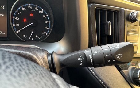 Toyota RAV4, 2016 год, 2 000 000 рублей, 16 фотография