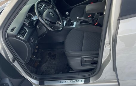 Skoda Octavia, 2017 год, 1 300 000 рублей, 9 фотография