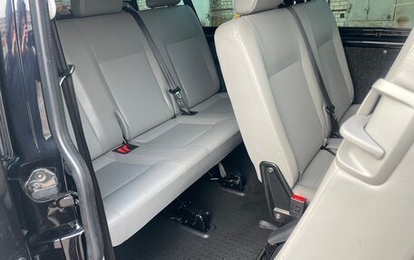 Volkswagen Transporter T5 рестайлинг, 2014 год, 2 100 000 рублей, 11 фотография