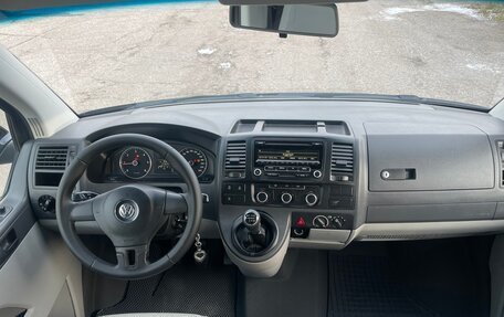 Volkswagen Transporter T5 рестайлинг, 2014 год, 2 100 000 рублей, 9 фотография