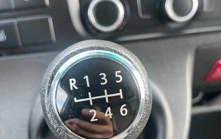 Volkswagen Transporter T5 рестайлинг, 2014 год, 2 100 000 рублей, 17 фотография