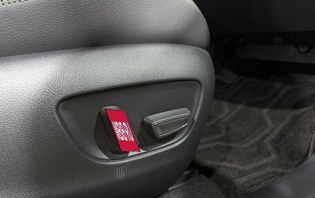 Toyota RAV4, 2025 год, 4 399 000 рублей, 22 фотография