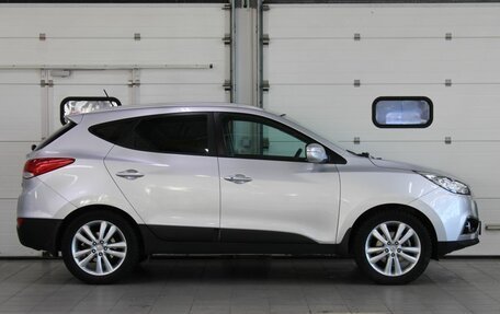 Hyundai ix35 I рестайлинг, 2011 год, 1 357 000 рублей, 4 фотография