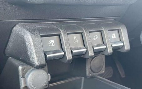 Suzuki Jimny, 2022 год, 1 900 000 рублей, 7 фотография