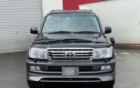 Toyota Land Cruiser 100 рестайлинг 2, 2006 год, 1 784 000 рублей, 2 фотография