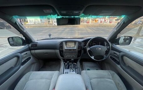Toyota Land Cruiser 100 рестайлинг 2, 2006 год, 1 784 000 рублей, 11 фотография