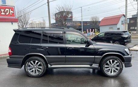 Toyota Land Cruiser 100 рестайлинг 2, 2006 год, 1 784 000 рублей, 5 фотография