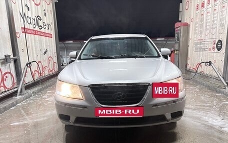 Hyundai Sonata VI, 2010 год, 550 000 рублей, 2 фотография