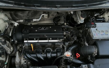 Hyundai Solaris II рестайлинг, 2013 год, 800 000 рублей, 8 фотография