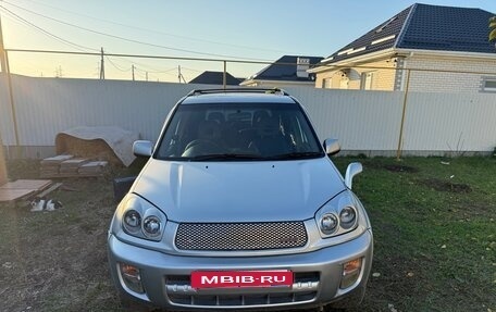 Toyota RAV4, 2000 год, 700 000 рублей, 3 фотография