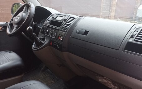 Volkswagen Transporter T5 рестайлинг, 2011 год, 1 300 000 рублей, 8 фотография