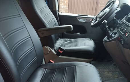 Volkswagen Transporter T5 рестайлинг, 2011 год, 1 300 000 рублей, 9 фотография