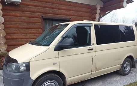 Volkswagen Transporter T5 рестайлинг, 2011 год, 1 300 000 рублей, 2 фотография