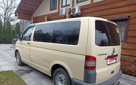Volkswagen Transporter T5 рестайлинг, 2011 год, 1 300 000 рублей, 3 фотография