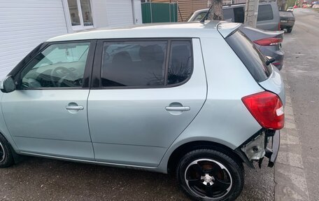 Skoda Fabia II, 2010 год, 350 000 рублей, 3 фотография