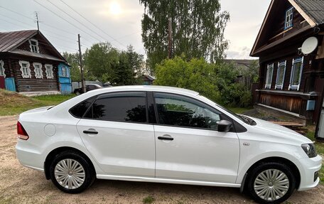 Volkswagen Polo VI (EU Market), 2017 год, 1 400 000 рублей, 2 фотография