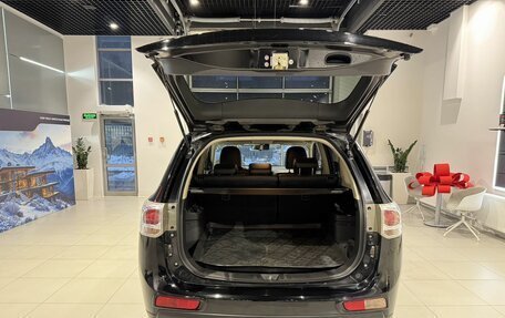 Mitsubishi Outlander III рестайлинг 3, 2014 год, 1 415 000 рублей, 7 фотография