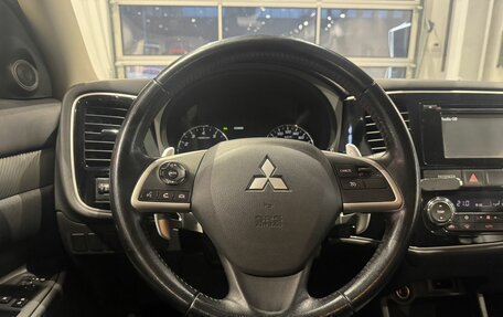 Mitsubishi Outlander III рестайлинг 3, 2014 год, 1 415 000 рублей, 14 фотография