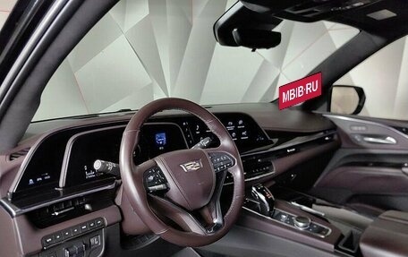 Cadillac Escalade V, 2022 год, 12 800 000 рублей, 16 фотография