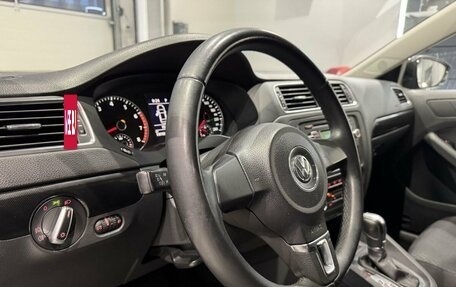 Volkswagen Jetta VI, 2012 год, 870 000 рублей, 13 фотография