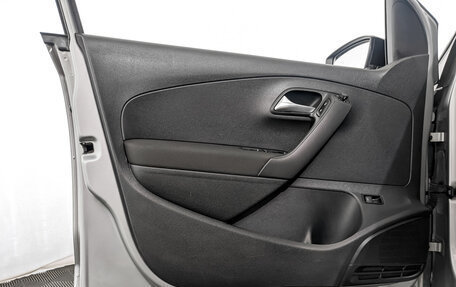 Volkswagen Polo VI (EU Market), 2018 год, 1 375 000 рублей, 19 фотография