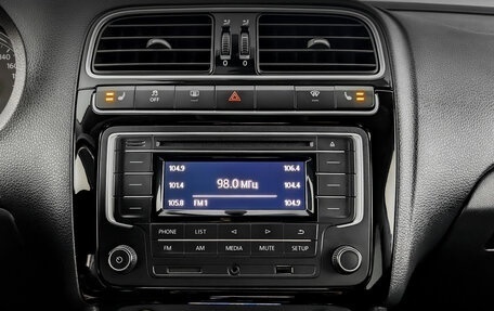 Volkswagen Polo VI (EU Market), 2018 год, 1 375 000 рублей, 15 фотография