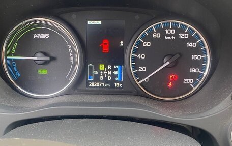 Mitsubishi Outlander III рестайлинг 3, 2014 год, 1 899 999 рублей, 6 фотография