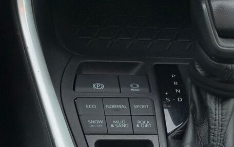 Toyota RAV4, 2021 год, 3 300 000 рублей, 15 фотография