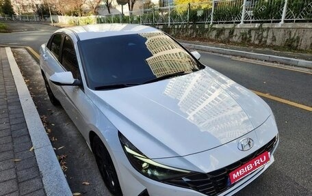 Hyundai Avante, 2022 год, 1 360 000 рублей, 2 фотография