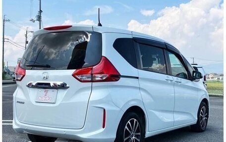 Honda Freed II, 2021 год, 1 060 000 рублей, 4 фотография