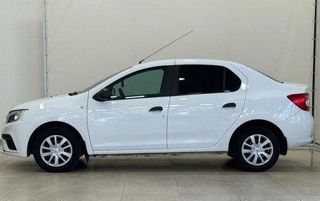 Renault Logan II, 2018 год, 865 000 рублей, 10 фотография